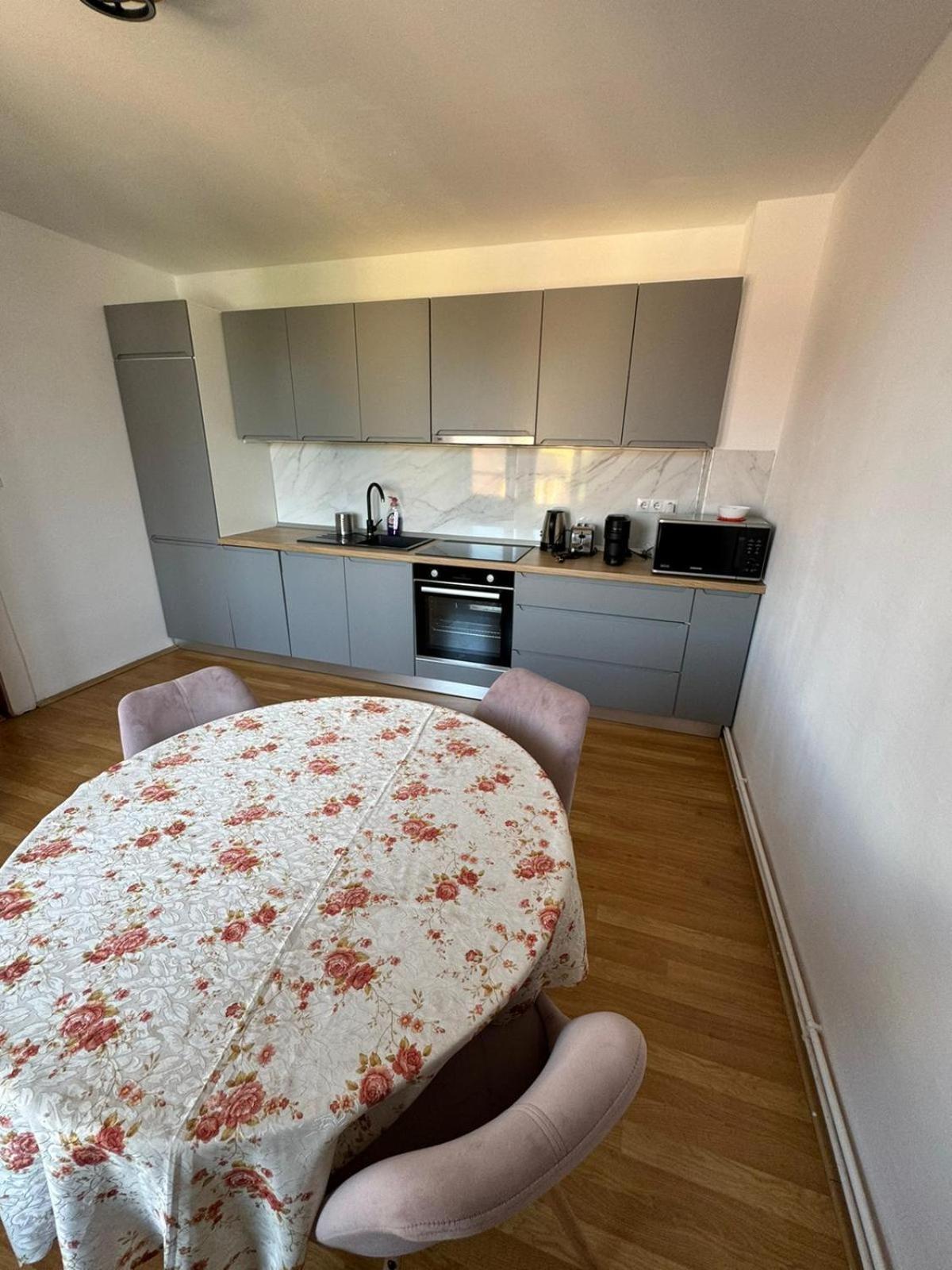 Casa Conti Hotel Nagyszeben Kültér fotó